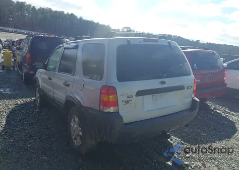 2002 Ford Escape Xlt из США, поврежденный, VIN 1FMYU03162KA92035